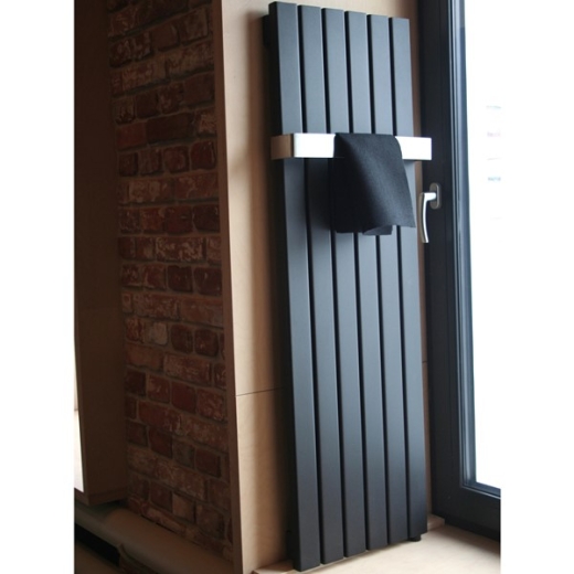 ARIA U вертикальный профильный радиатор 60х30