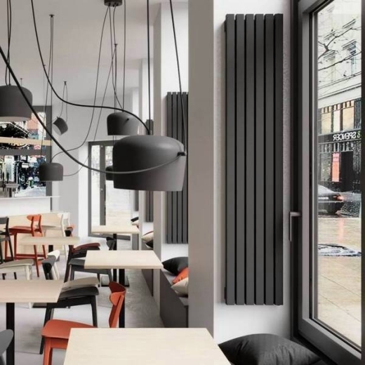 CUBE U вертикальный радиатор с квадратным профилем 40х40