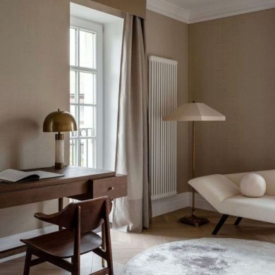 Трубчатый радиатор Rifar TUBOG 2110/2 DV1 белый глянцевый, нижнее с вентилем, ВхШхГ - 1100х92х66