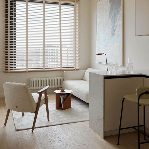 Трубчатый радиатор Velar 2030/27, нижнее подключение B50 без вентиля, ВхШхГ - 300х1215х70, 1145 Вт