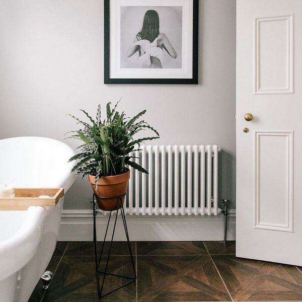 Трубчатый радиатор Velar 2040/42, нижнее разнесённое VLR с вентилем, ВхШхГ - 400х1890х70, 2352 Вт