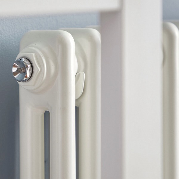 Трубчатый радиатор Velar 2057/20, нижнее подключение V50 с вентилем, ВхШхГ - 570х900х70, 1534 Вт