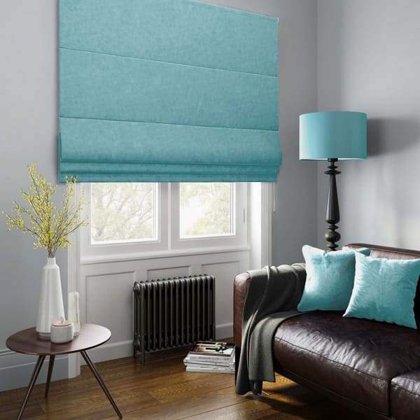 Трубчатый радиатор Velar 3045/7, нижнее разнесённое VLR с вентилем, ВхШхГ - 450х315х100, 512 Вт