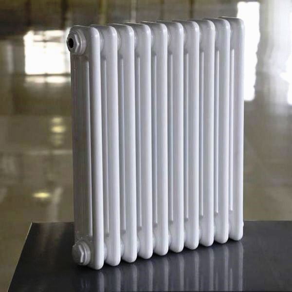 Трубчатый радиатор Velar 3045/7, нижнее разнесённое VLR с вентилем, ВхШхГ - 450х315х100, 512 Вт