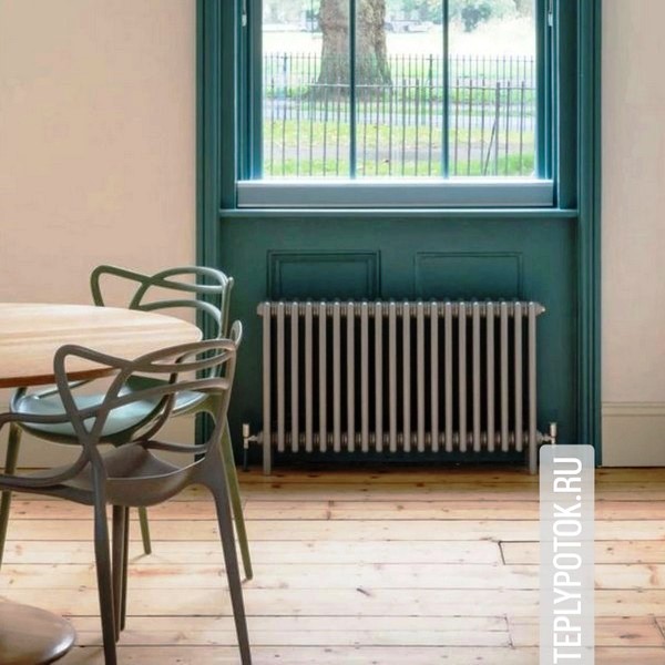 Трубчатый радиатор Velar 3055/5, нижнее разнесённое VLR с вентилем, ВхШхГ - 550х225х100, 440 Вт