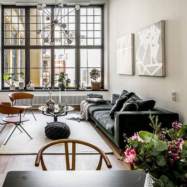 Трубчатый радиатор Velar 3055/5, нижнее разнесённое VLR с вентилем, ВхШхГ - 550х225х100, 440 Вт