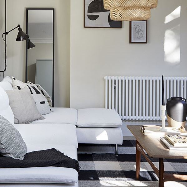 Трубчатый радиатор Velar 3055/5, нижнее разнесённое VLR с вентилем, ВхШхГ - 550х225х100, 440 Вт