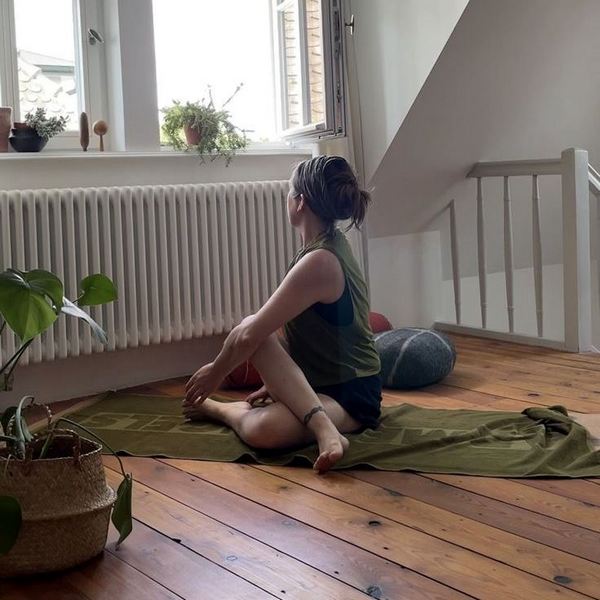 Трубчатый радиатор Velar 3057/13, нижнее разнесённое VLR с вентилем, ВхШхГ - 570х585х100, 1174 Вт