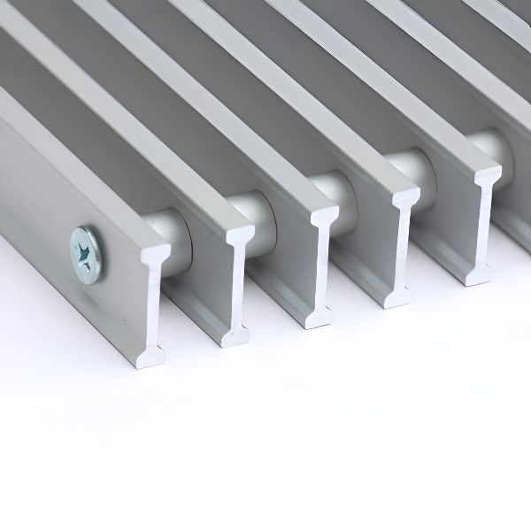 Решётка для конвектора отопления декоративная Savva KV 260x20x3500 тип 2001 Анодированный алюминий