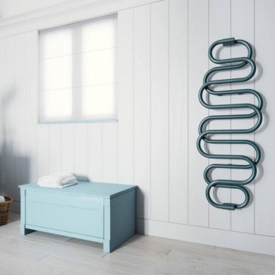 Полотенцесушитель Terma Perła W 1360-600 чёрный матовый водяной