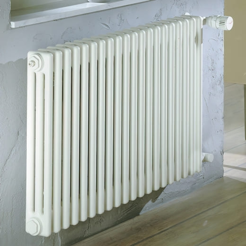 Трубчатый радиатор Zehnder Charleston 3057/4, боковое №1270, 3/4, L=210 мм