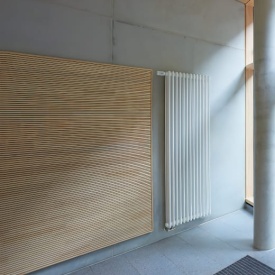 Трубчатый радиатор Zehnder Charleston Completto 3180/9, нижнее с вентилем №V001/V002, L=440 мм