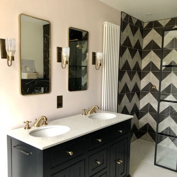 Трубчатый радиатор Arbonia 2180/8, нижнее подключение с вентилем №69 ТВВ, белый цвет