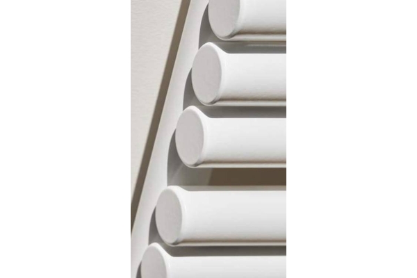 Обзор белого цвета трубчатого стального радиатора отопления Empatiko Takt ⚪