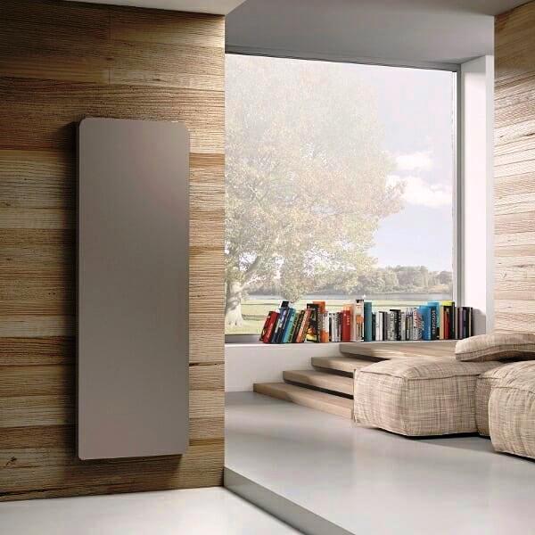 Дизайн радиатор SAVVA DRV вертикальный, водяной, настенный (корпус и панель доп. RAL)