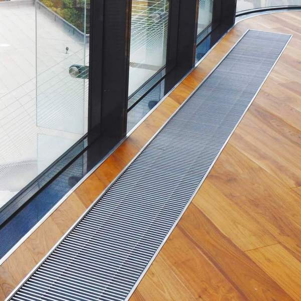 Внутрипольный конвектор Vitron ВКВ 24В с принудительной конвекцией высотой 65 мм