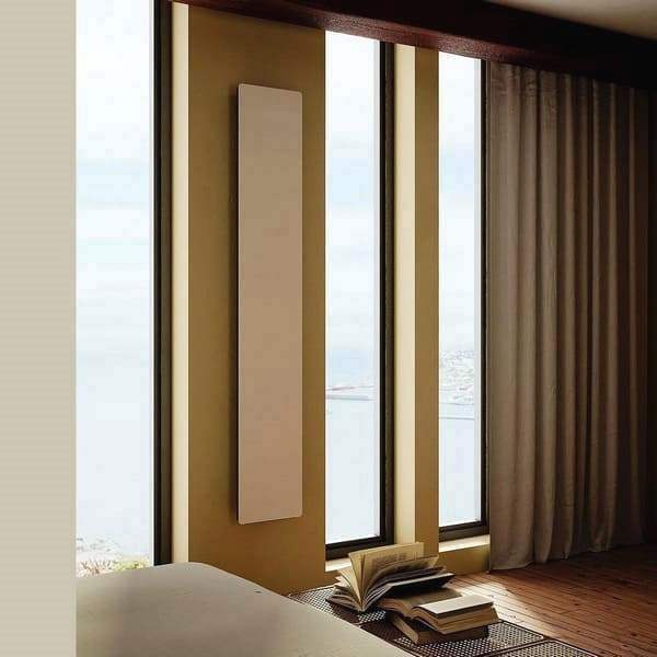 Дизайн конвектор SAVVA Chinook X2 Glass Matt 400х2400 вертикальный, водяной, настенный