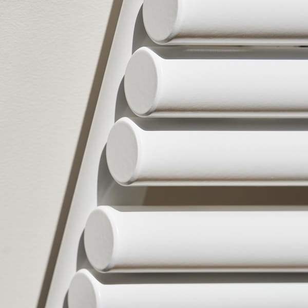 Трубчатый радиатор Empatiko Takt Horisont HL1-592-1500-15 Mild White, нл, ВхШхГ 592х1536х64