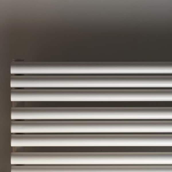 Трубчатый радиатор Empatiko Takt Horisont HL1-592-1500-15 Mild White, нл, ВхШхГ 592х1536х64